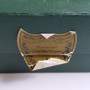 Green Champagne Gift Box